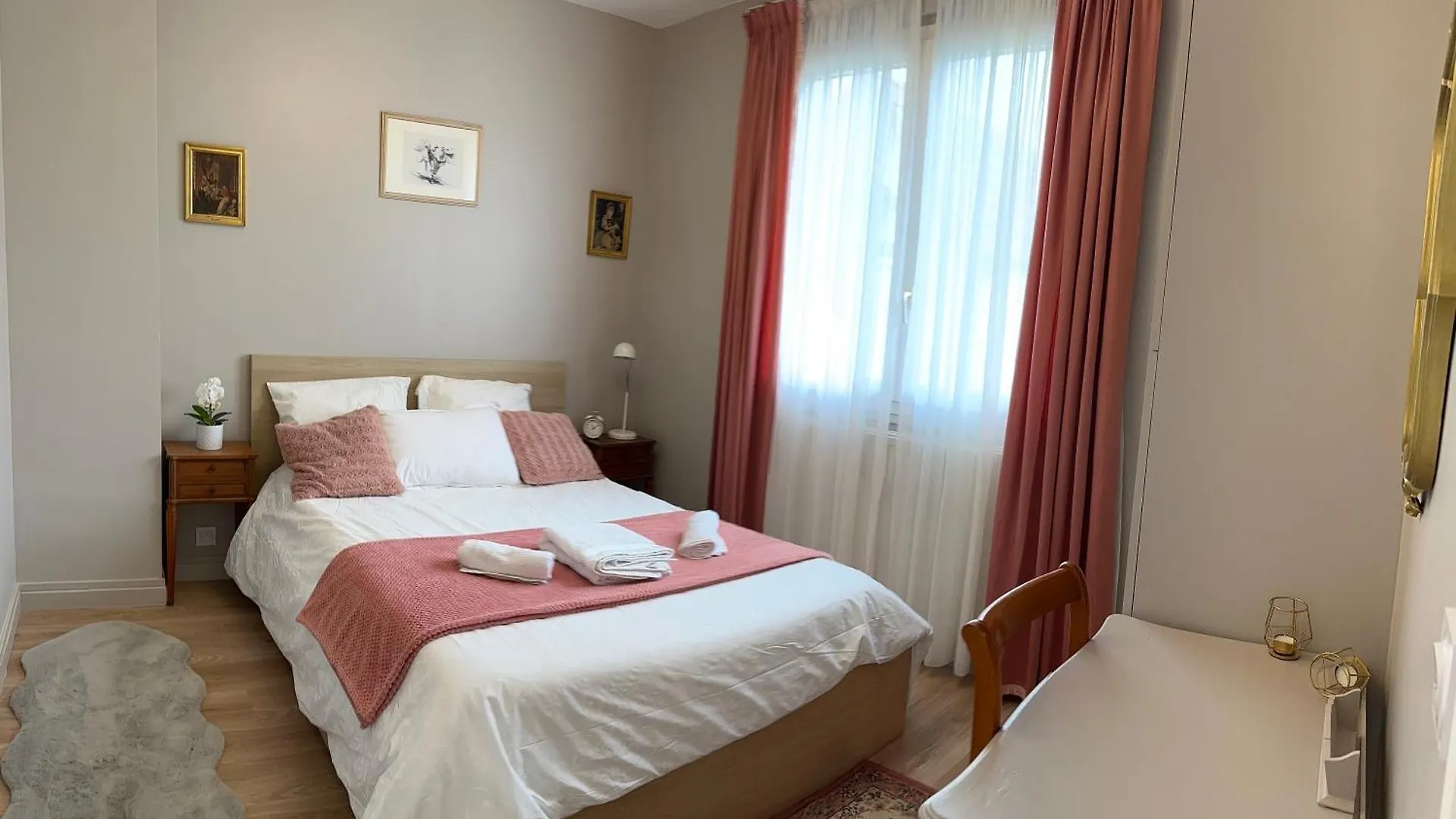 Maison Rayon De Soleil Arcueil 0*,